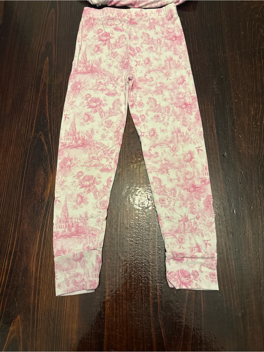 Bums & Roses Pajama Set - Picture 6 of 8